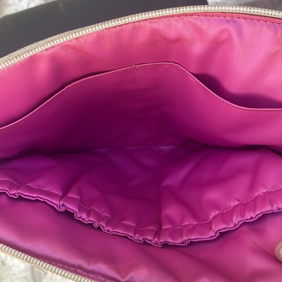 Brand new never used before vintage coach tablet case. - Picture 4 of 5